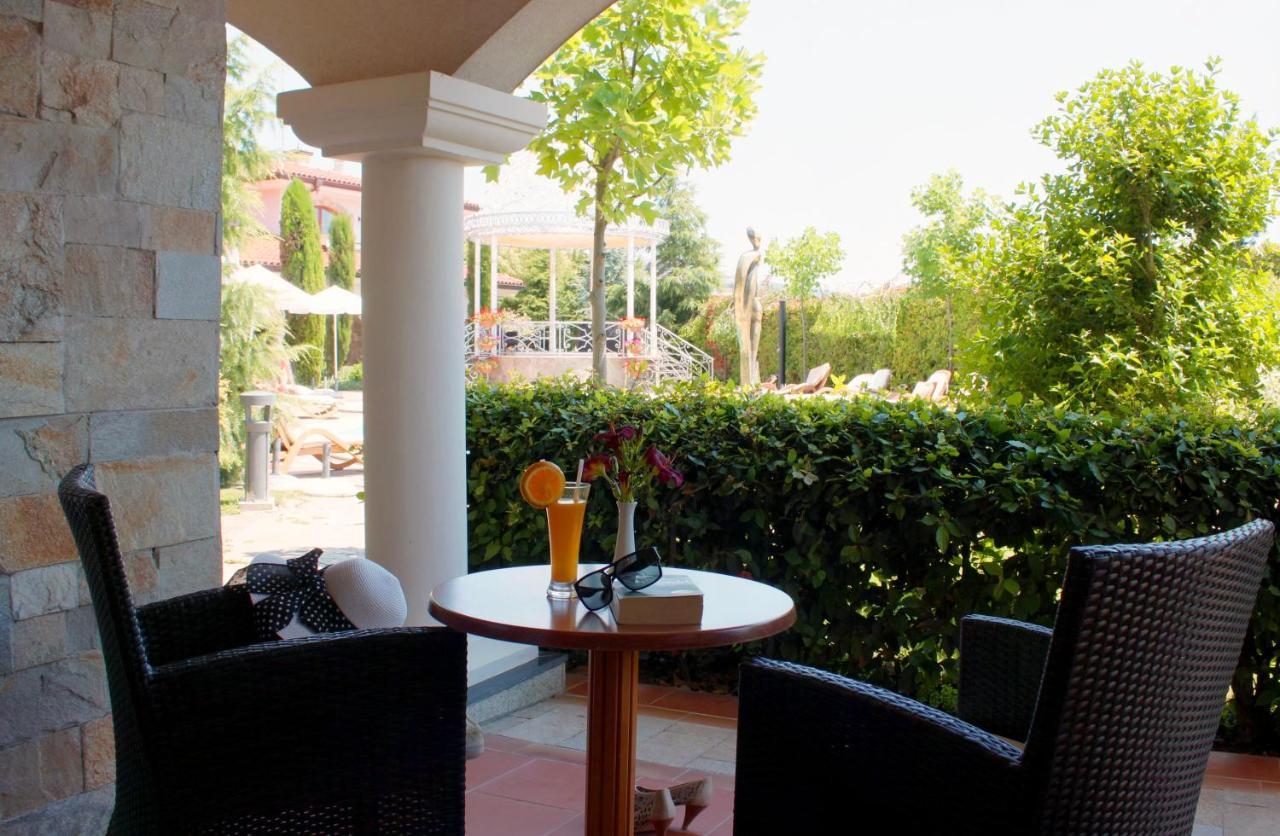 Helena Vip Villas And Suites Sunny Beach Ngoại thất bức ảnh