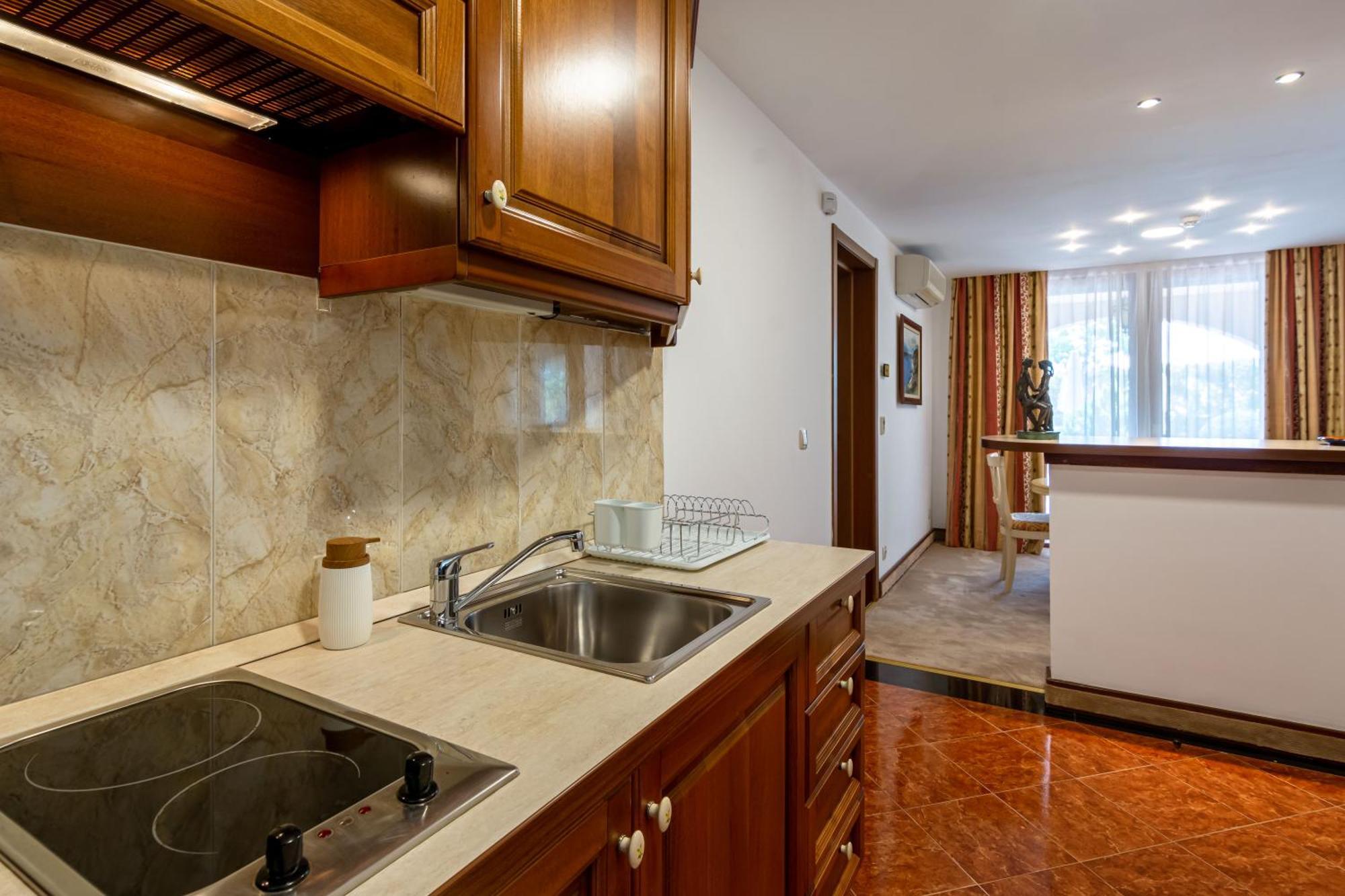 Helena Vip Villas And Suites Sunny Beach Ngoại thất bức ảnh