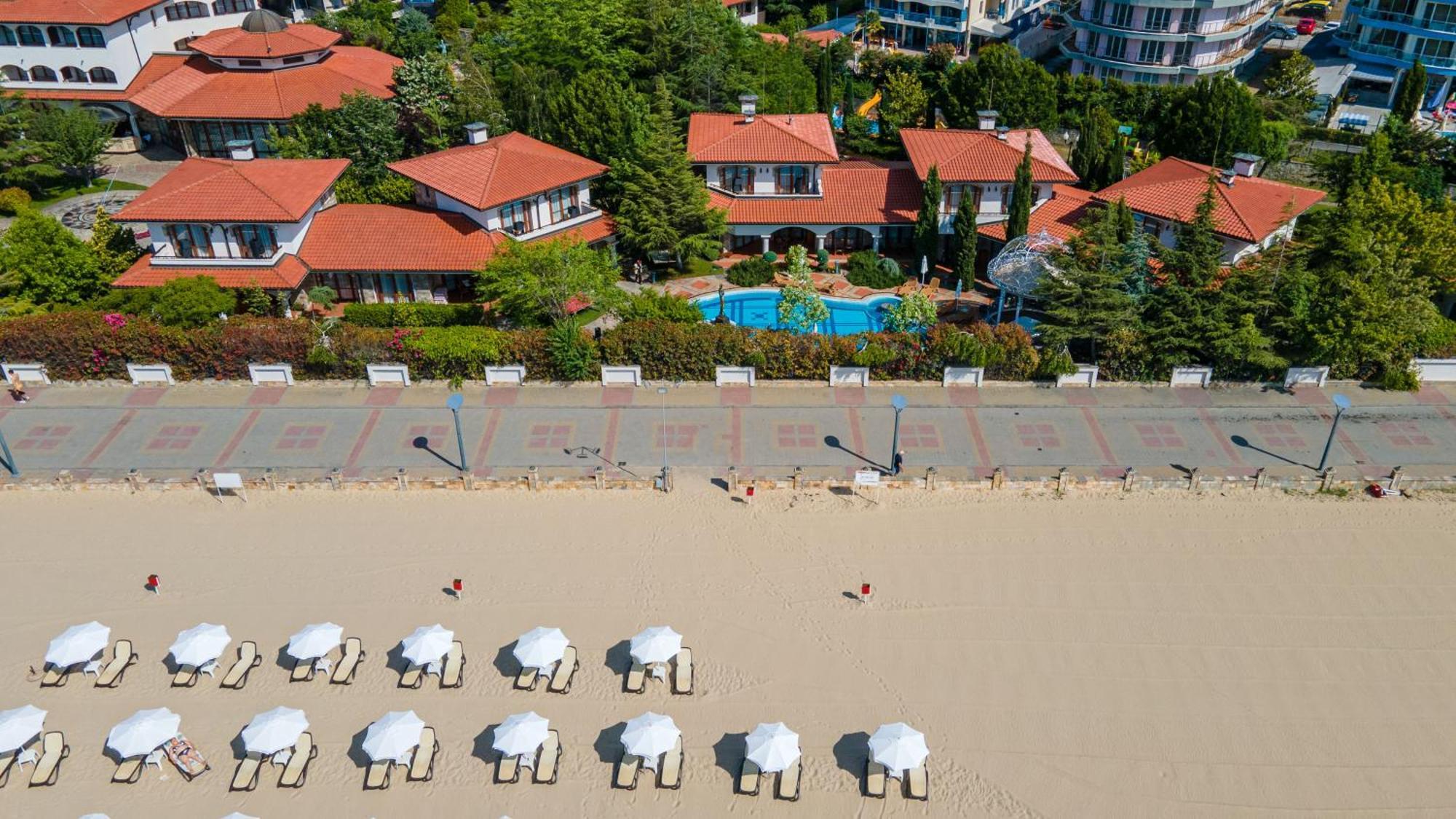 Helena Vip Villas And Suites Sunny Beach Ngoại thất bức ảnh