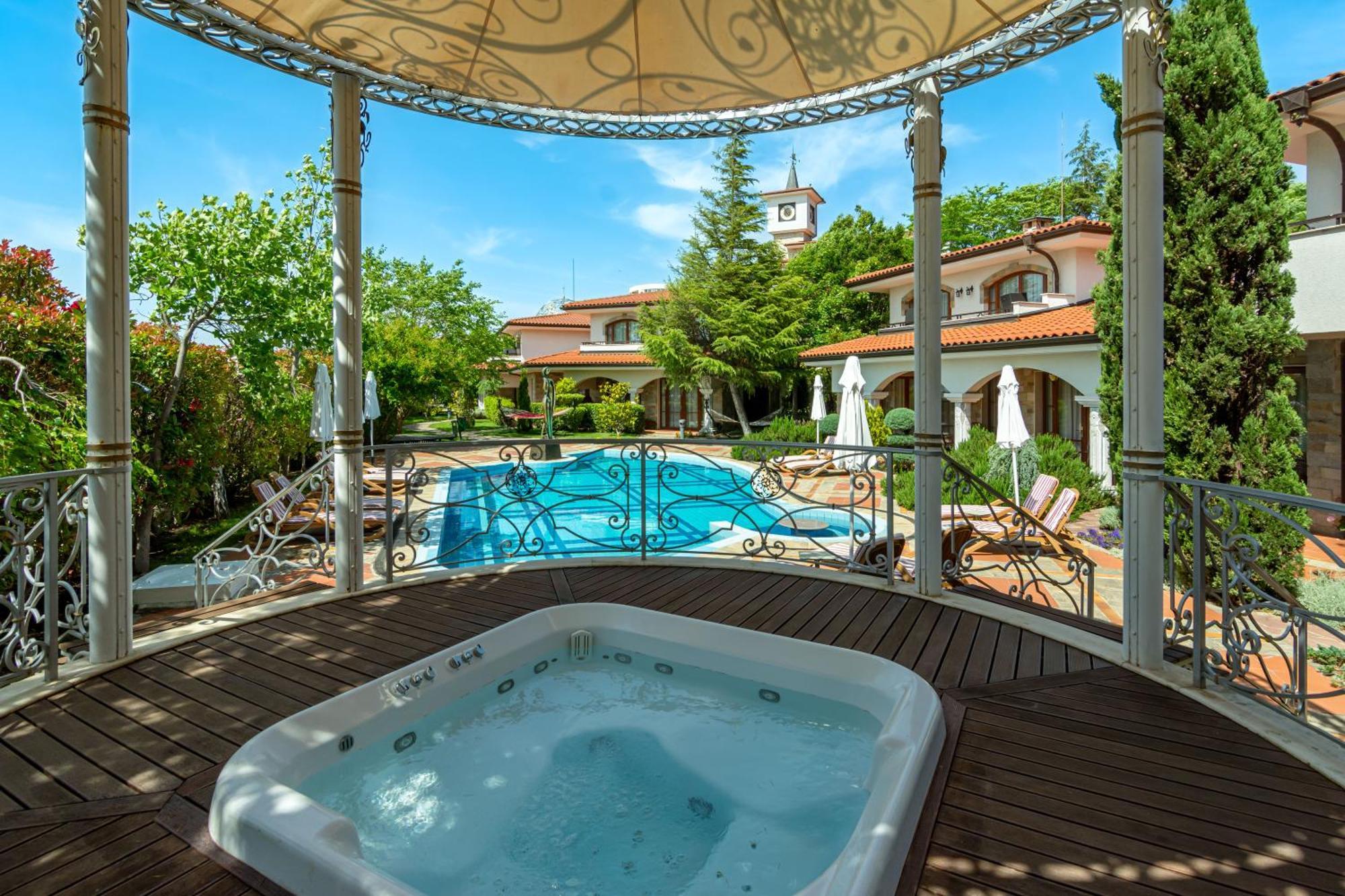 Helena Vip Villas And Suites Sunny Beach Ngoại thất bức ảnh