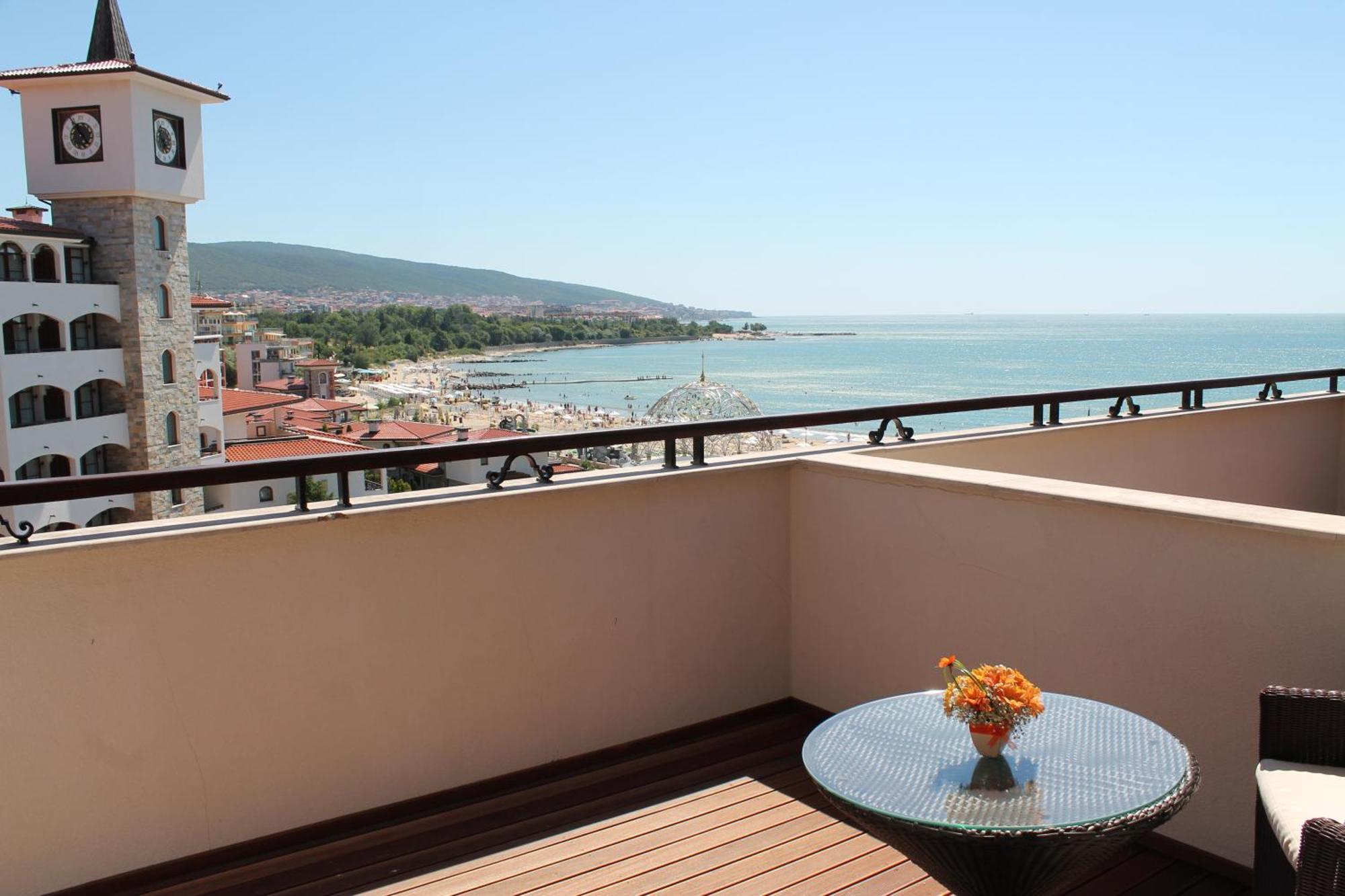 Helena Vip Villas And Suites Sunny Beach Ngoại thất bức ảnh