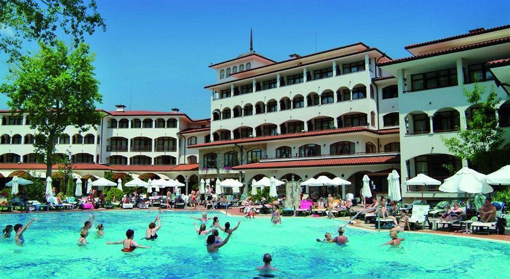 Helena Vip Villas And Suites Sunny Beach Ngoại thất bức ảnh