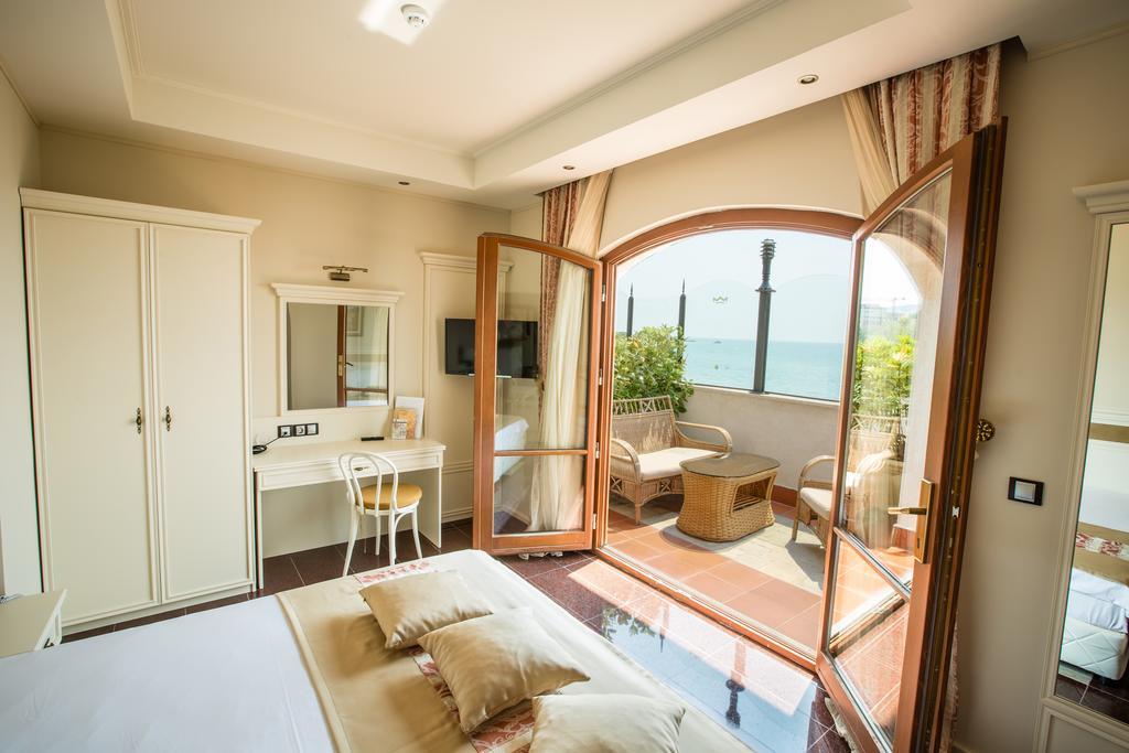 Helena Vip Villas And Suites Sunny Beach Ngoại thất bức ảnh