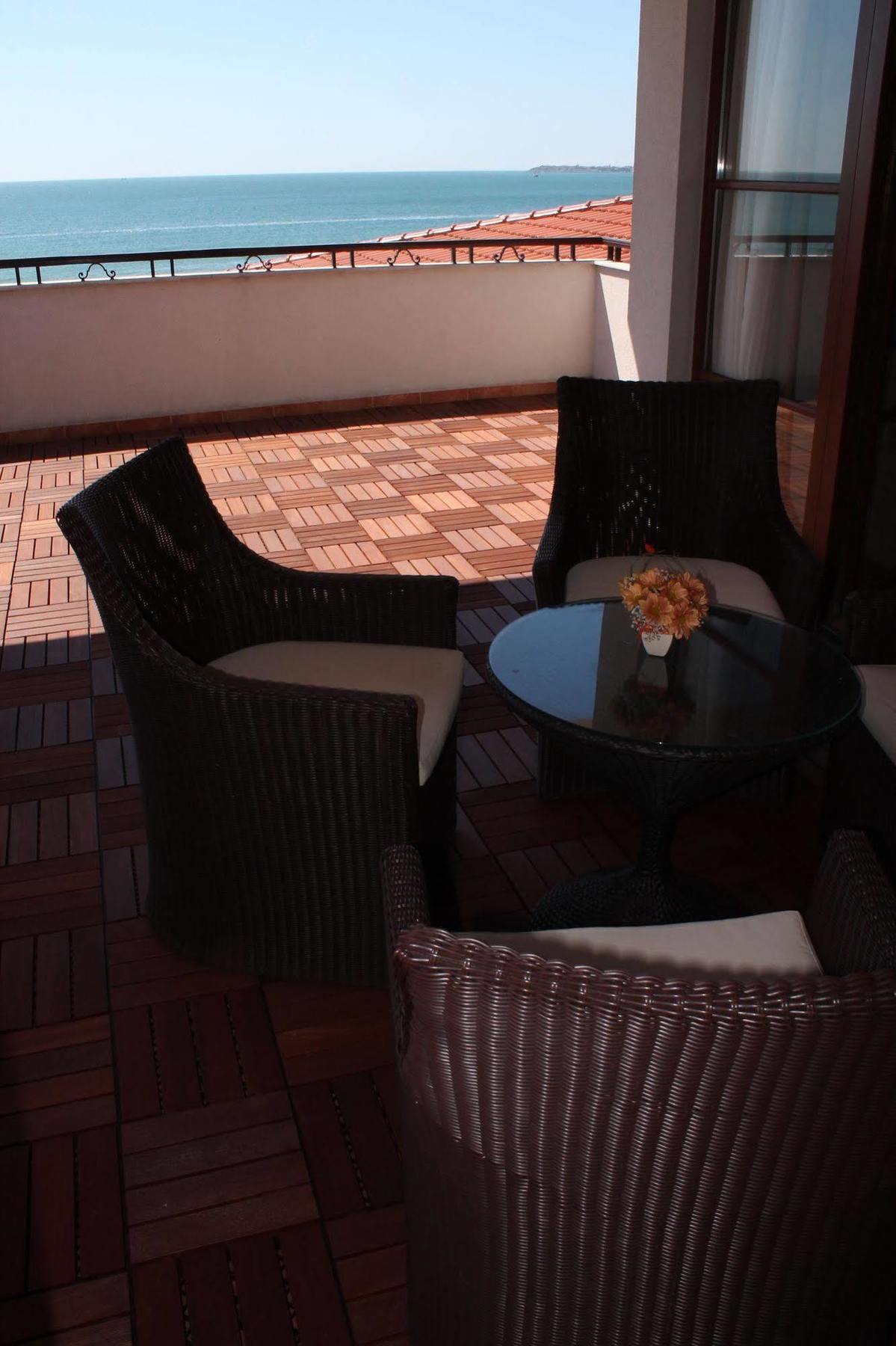 Helena Vip Villas And Suites Sunny Beach Ngoại thất bức ảnh