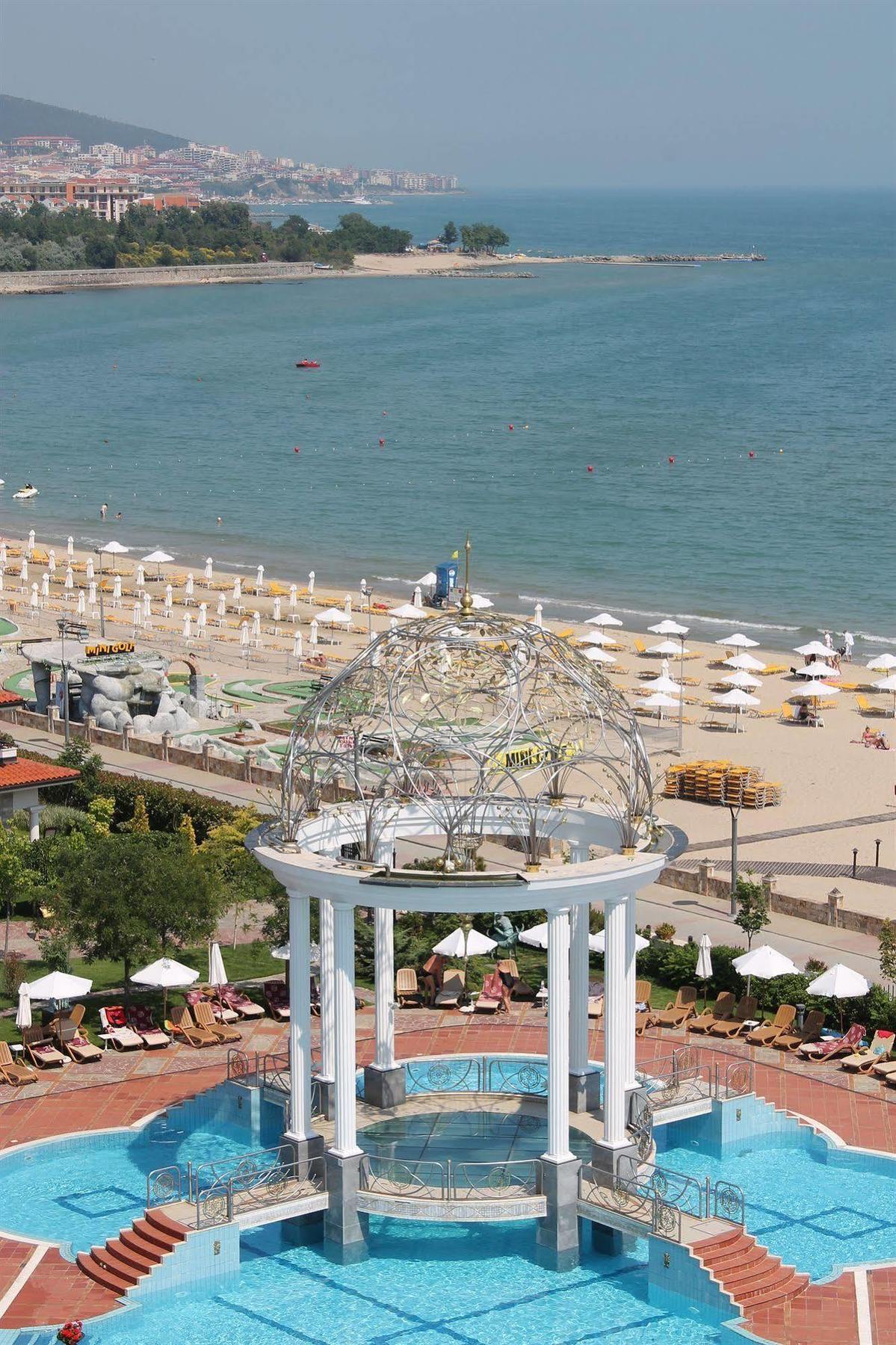 Helena Vip Villas And Suites Sunny Beach Ngoại thất bức ảnh